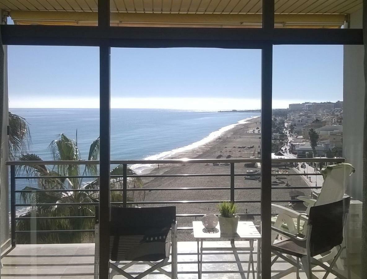 Sea Front Studio With Spacious Balcony Santa Clara ตอร์เรโมลิโนส ภายนอก รูปภาพ