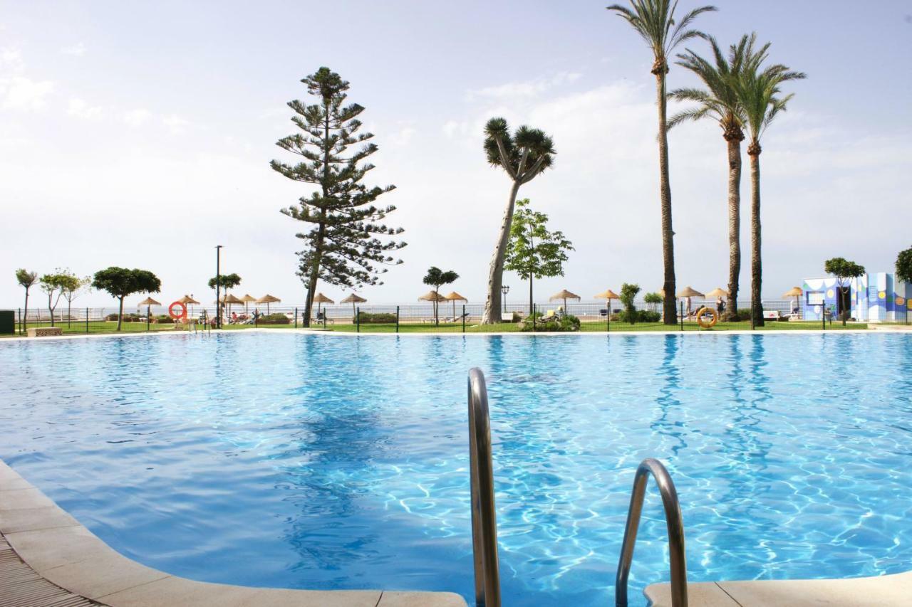 Sea Front Studio With Spacious Balcony Santa Clara ตอร์เรโมลิโนส ภายนอก รูปภาพ