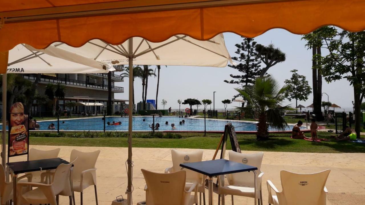 Sea Front Studio With Spacious Balcony Santa Clara ตอร์เรโมลิโนส ภายนอก รูปภาพ