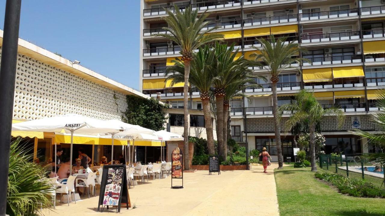 Sea Front Studio With Spacious Balcony Santa Clara ตอร์เรโมลิโนส ภายนอก รูปภาพ